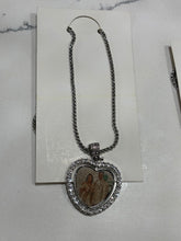 Load image into Gallery viewer, Custom Photo Necklaces
